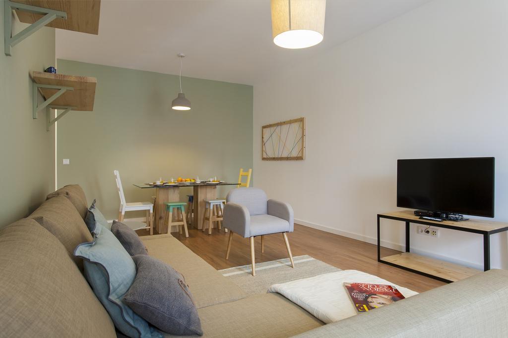 Altido Cosy 2br Apt With Terrace In Penha De Franca, 5mins From The Viewpoint Of Monte Agudo Lissabon