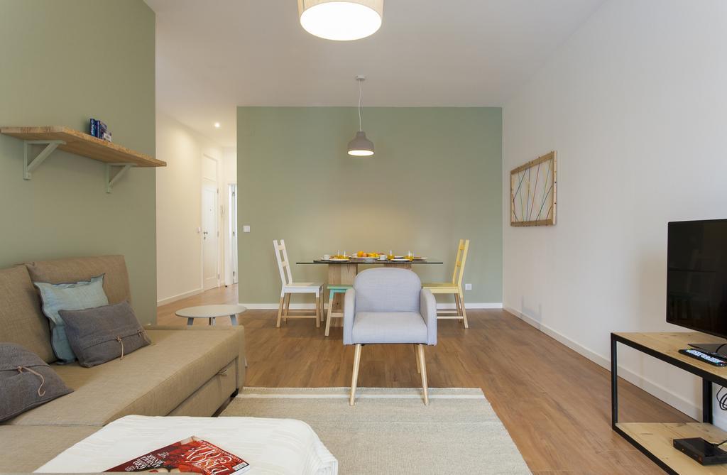 Appartement Altido Cosy 2br Apt With Terrace In Penha De Franca, 5mins From The Viewpoint Of Monte Agudo Lissabon